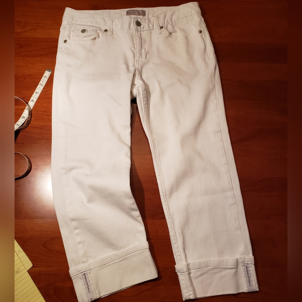 Banana Republic "Clam Digger" Cropped Jeans,  Size 28/6